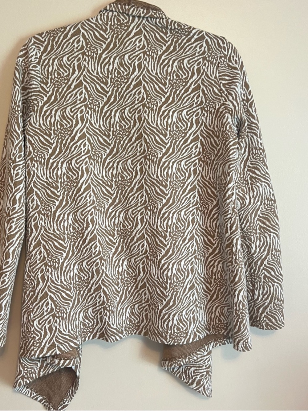 KUT from the Kloth Taupe & White Zebra Patterned Open Front Sweater Cardigan - Picture 11 of 13